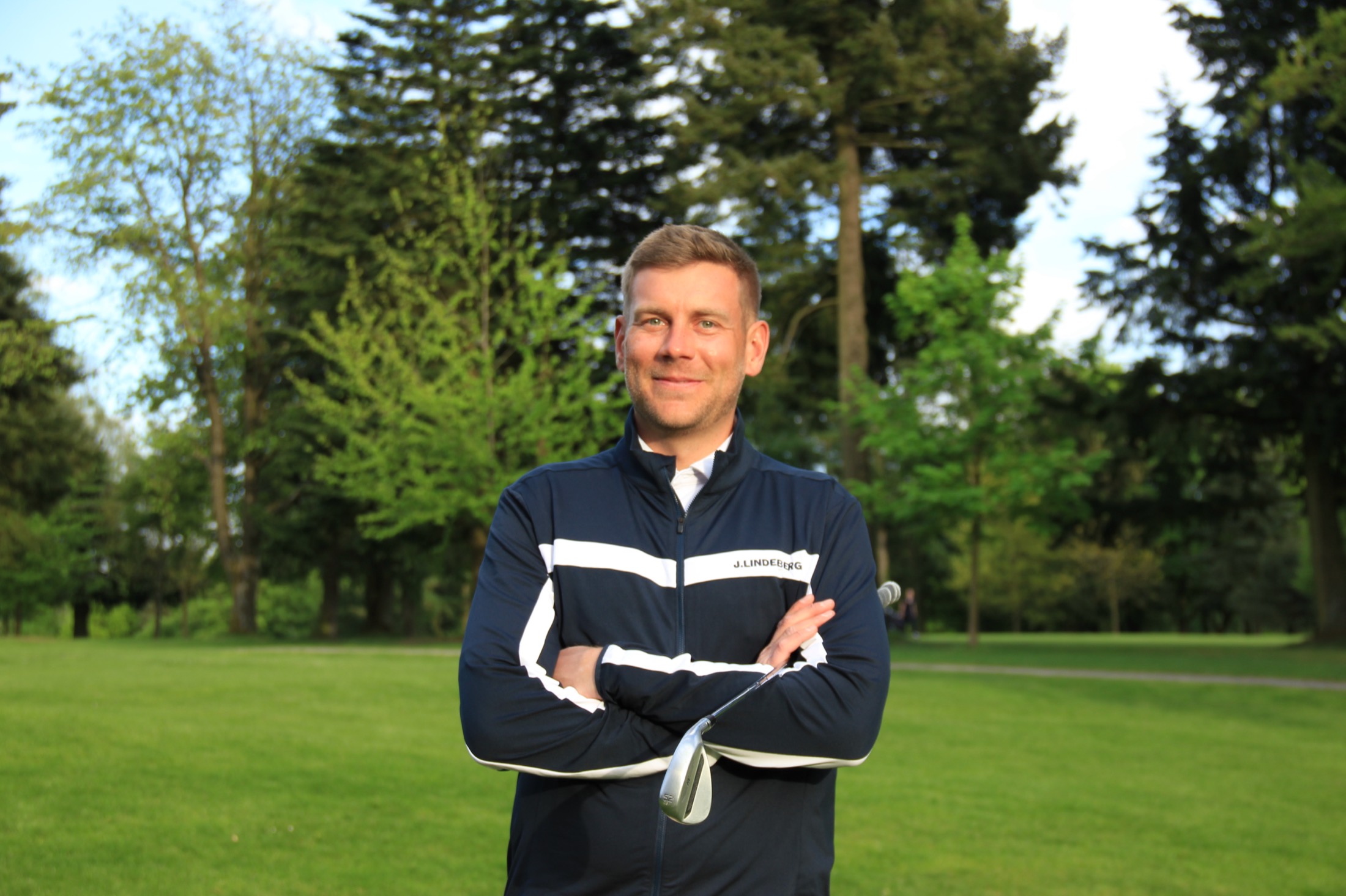 PGA Pro Matze Alsmeyer auf dem Golfplatz